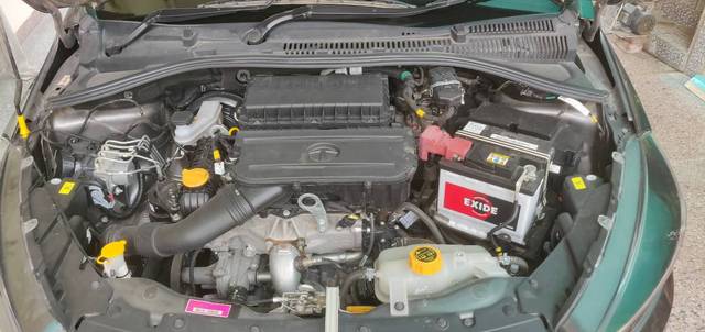 https://images10.gaadi.com/usedgaadi-sellcar/UsedCar/c0cbdada-da39-47f4-ad82-9b00fc44c74b/25a4f1ba-6e61-4d16-be05-9550910ee032.jpg?imwidth=6401