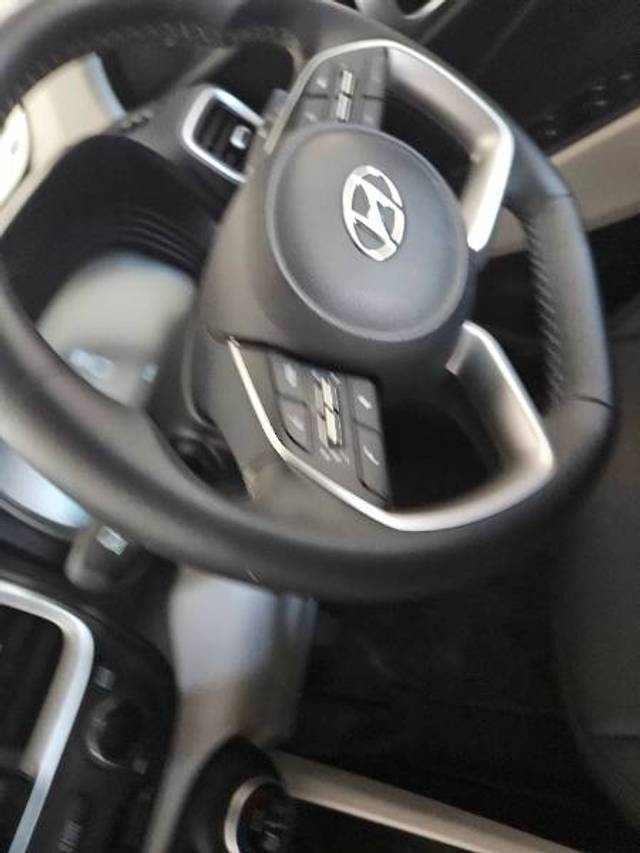 https://images10.gaadi.com/usedgaadi-sellcar/UsedCar/c0dfc57b-b200-4ba6-adf6-618b0dda47e2/ac80f493-17dd-481b-8779-2eedc14a81e4.jpg?imwidth=6401