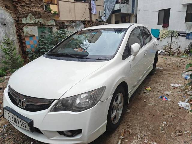 https://images10.gaadi.com/usedgaadi-sellcar/UsedCar/c0e16327-3e84-49bb-87ca-ab50ffd8741d/d2999cf9-725e-4227-86dc-220a454d6478.jpg?imwidth=6400