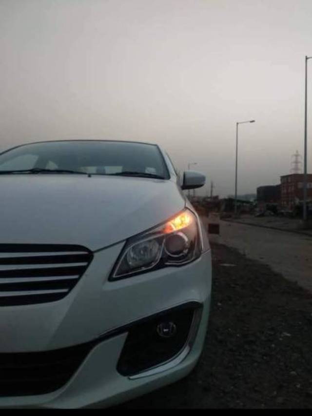 https://images10.gaadi.com/usedgaadi-sellcar/UsedCar/c0f8b803-9caf-4b90-90f9-526eb2db299c/767684e9-20de-4e79-b5ea-c3b75686ac94.jpg?imwidth=6402