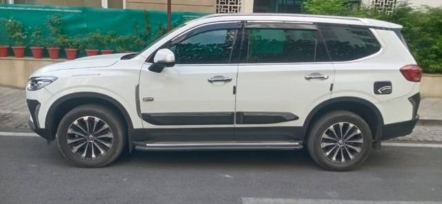 https://images10.gaadi.com/usedgaadi-sellcar/UsedCar/c10b3fa9-4b21-4332-a38f-9ebe697ccadd/5e0f92db-df75-4edc-aaeb-92889d13e6f4.jpg?imwidth=6401