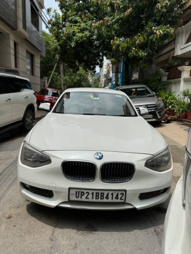 https://images10.gaadi.com/usedgaadi-sellcar/UsedCar/c17de643-fafe-437b-9ad3-cb4c11657175/34a9b44a-4b32-46de-a8dc-3bc885d066e0.jpg?imwidth=6400