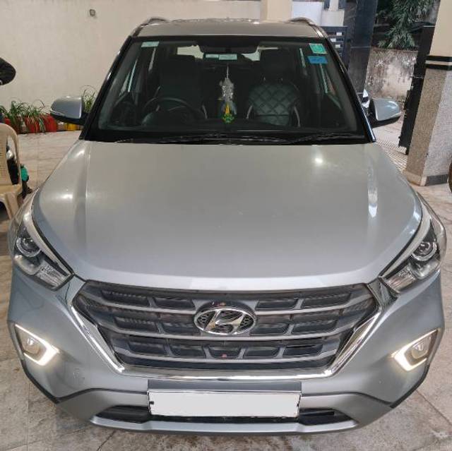 https://images10.gaadi.com/usedgaadi-sellcar/UsedCar/c1dcba0a-5954-4456-84cc-91b3140c766c/1d4037e5-f786-46bf-8f25-0d2e56ec1af1.jpg?imwidth=6400