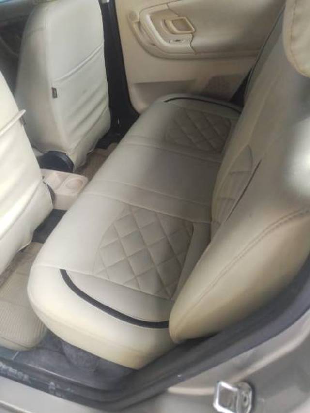 https://images10.gaadi.com/usedgaadi-sellcar/UsedCar/c24223a8-3432-41b1-849e-f6ca65622ea2/293ef16f-5e30-4a57-9914-db93f0be0930.jpg?imwidth=6401