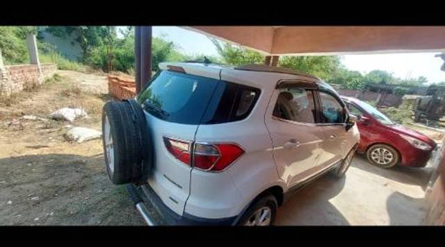 https://images10.gaadi.com/usedgaadi-sellcar/UsedCar/c25574aa-0779-4cce-b3ba-276037537595/8ef17eef-583d-4e78-b6bd-08e8d99a5c47.jpg?imwidth=6401