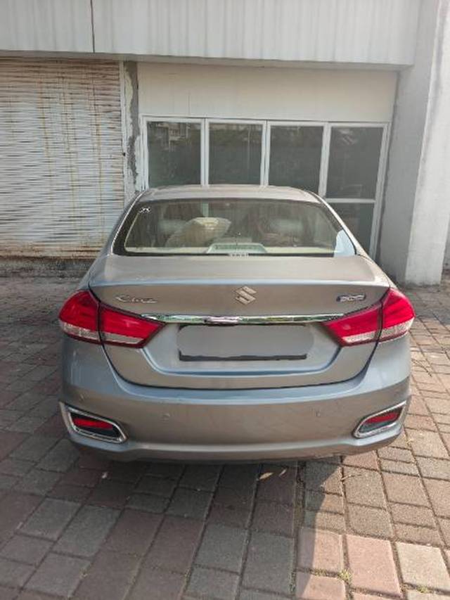 https://images10.gaadi.com/usedgaadi-sellcar/UsedCar/c259631a-ab75-428d-9aa2-2b7d8416dfdc/b58a1851-1683-4ac0-ba1f-6d7a3f44ad5a.jpg?imwidth=6401