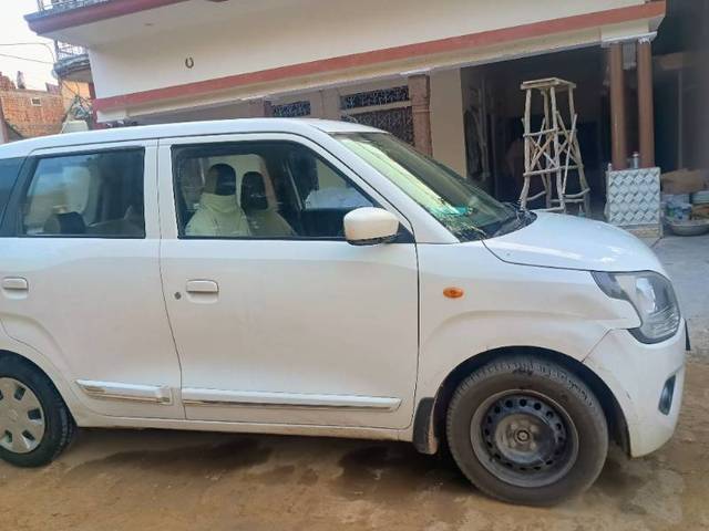 https://images10.gaadi.com/usedgaadi-sellcar/UsedCar/c2974961-624f-4908-8ed5-f809780330ed/5c98955e-1268-4d21-9cb3-7f0f7b1f596a.jpg?imwidth=6401