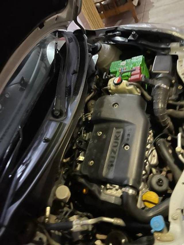 https://images10.gaadi.com/usedgaadi-sellcar/UsedCar/c2a9efa1-784c-4d52-83f6-d1d182e21b44/4d2646f3-283e-4cb7-a6ce-2833853f664b.jpg?imwidth=6401