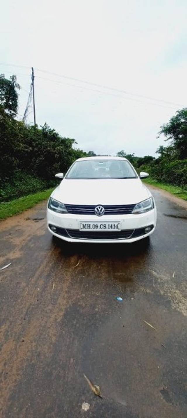 https://images10.gaadi.com/usedgaadi-sellcar/UsedCar/c2b80729-5b04-4100-abbe-d0c2f1f282fb/56510923-3073-47f9-a7d2-233fc0957b94.jpg?imwidth=6400