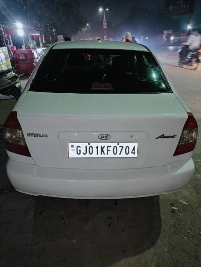 https://images10.gaadi.com/usedgaadi-sellcar/UsedCar/c2c93595-a5d0-4146-a69f-cea0de33f9df/3c9cce19-8e4d-4f57-ae68-ca6d5dc27390.jpg?imwidth=6402