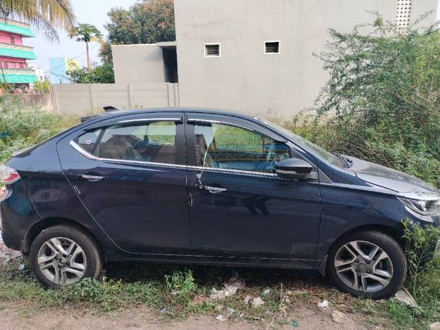 https://images10.gaadi.com/usedgaadi-sellcar/UsedCar/c2ee33fc-b4e5-4bc0-a5f5-316a45bdd0a8/92c13835-f904-4d6a-8a0d-d38b96afefc4.jpg?imwidth=6400