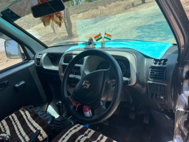 https://images10.gaadi.com/usedgaadi-sellcar/UsedCar/c2f12f92-375d-4f90-bf7d-9b24aa8b7f89/5bd47c0b-3a63-49a6-a5f6-cc3940b468a2.jpeg?imwidth=6402