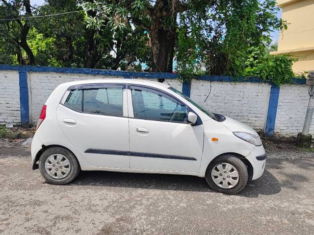 https://images10.gaadi.com/usedgaadi-sellcar/UsedCar/c3000ff2-665d-4953-b233-b640bde4a5e4/557585f1-7869-4ca1-afb8-736ae1ba7bf6.jpg?imwidth=6401