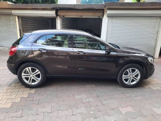 https://images10.gaadi.com/usedgaadi-sellcar/UsedCar/c342c896-2872-43e1-a835-894d72cc00d6/ec1a8195-35ec-4f61-b78c-2bc88be7559b.jpg?imwidth=6401