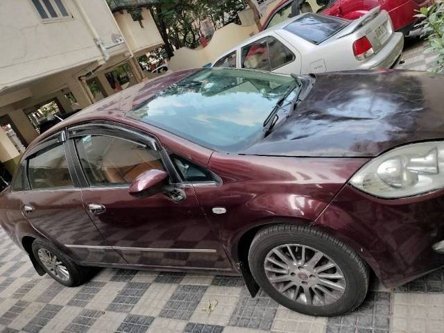 https://images10.gaadi.com/usedgaadi-sellcar/UsedCar/c34eee68-5a09-4c85-a8a3-3ca8fc29da75/41b3349b-1e6b-4b67-a664-60310ee68ba3.jpg?imwidth=6401