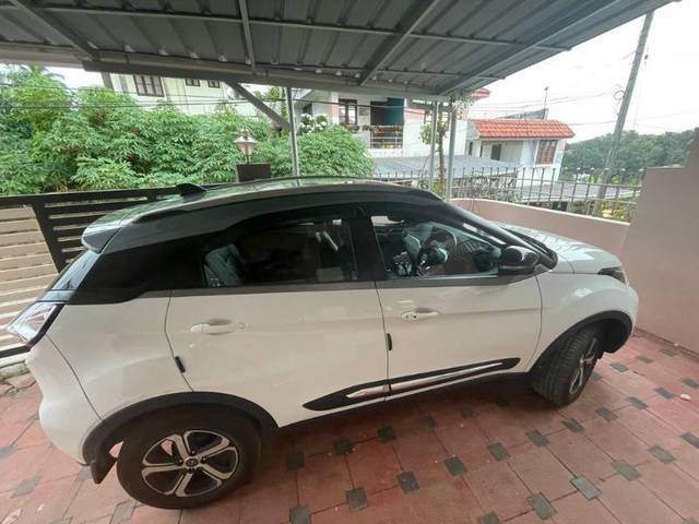 https://images10.gaadi.com/usedgaadi-sellcar/UsedCar/c350c363-f538-43bf-824b-6d4ed42802e1/b4d0c9cd-22b9-4576-a896-1efa5b02cef8.jpg?imwidth=6401