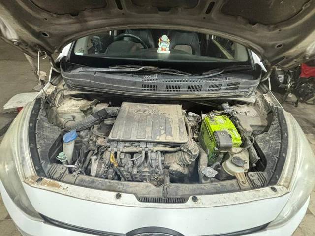 https://images10.gaadi.com/usedgaadi-sellcar/UsedCar/c3892e0e-a7a2-4936-a31f-f83f1ac0e048/edec2467-cb29-4f76-9a99-ac3e04ad187b.jpg?imwidth=6402