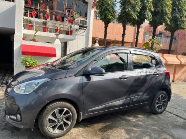 https://images10.gaadi.com/usedgaadi-sellcar/UsedCar/c3cf3630-5eb8-44a9-9a68-342fce897d2d/5582787e-29b4-4fc3-9ae1-5c47cb054198.jpeg?imwidth=6400