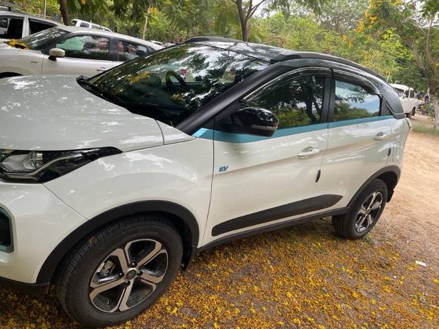https://images10.gaadi.com/usedgaadi-sellcar/UsedCar/c3e13e7a-4e76-438b-a295-0ab593b8ff63/c03e3cbb-ac26-4990-abd6-89773d2ac977.jpg?imwidth=6402