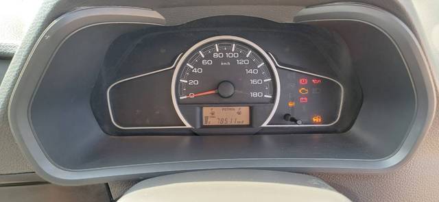 https://images10.gaadi.com/usedgaadi-sellcar/UsedCar/c3e6a6a5-e98e-411f-8ac0-b59ad9ffa789/dc7474a2-0c34-440d-84fc-99cd5bb042ad.jpg?imwidth=6402