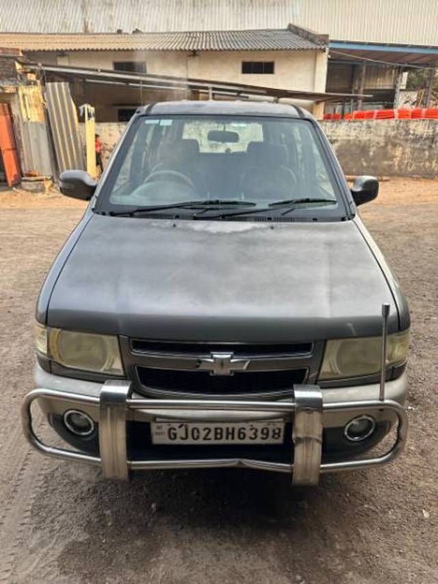 https://images10.gaadi.com/usedgaadi-sellcar/UsedCar/c3e7216b-b03e-4885-b756-7d9e7bccc6e0/9def9956-6161-4ea6-9521-1a2384ea8748.jpeg?imwidth=6400