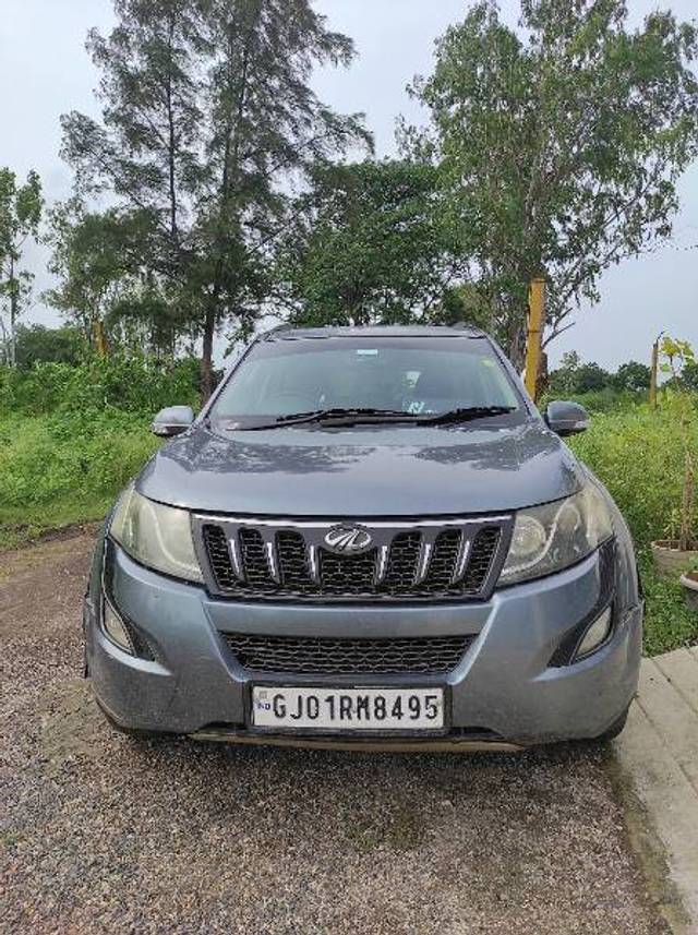 https://images10.gaadi.com/usedgaadi-sellcar/UsedCar/c46d4e98-46a6-4490-ac98-0e374a2de5bc/954b33fe-b3ef-4151-951e-4237ad47f765.jpg?imwidth=6400