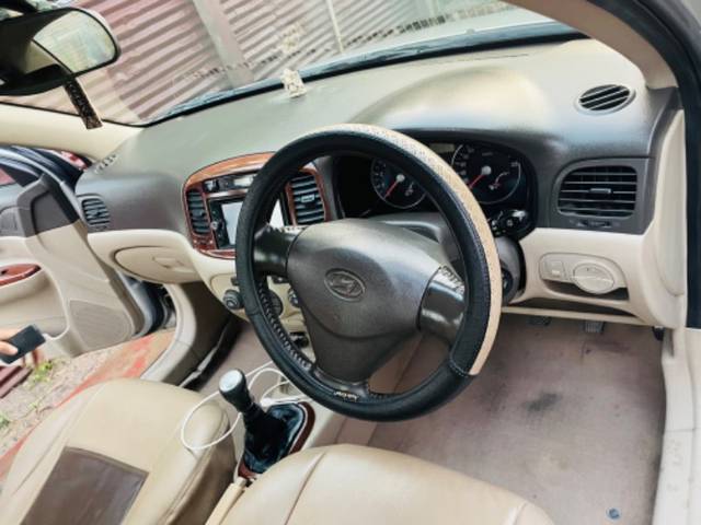 https://images10.gaadi.com/usedgaadi-sellcar/UsedCar/c4cb01bb-3a7d-4f97-98b7-76567d1368e2/8fbcb6ce-3f4f-4b5a-a4e0-7e39b27f2812.jpeg?imwidth=6401