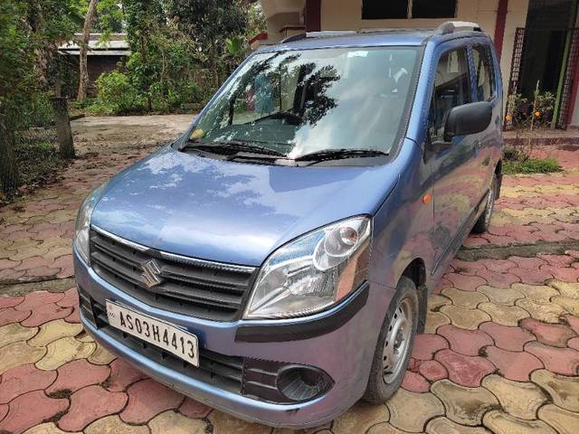 https://images10.gaadi.com/usedgaadi-sellcar/UsedCar/c4e703a8-4383-4e53-8650-abd11ba75671/0b9e8aa9-1dc1-4490-a229-91f8e8bb569c.jpg?imwidth=6401