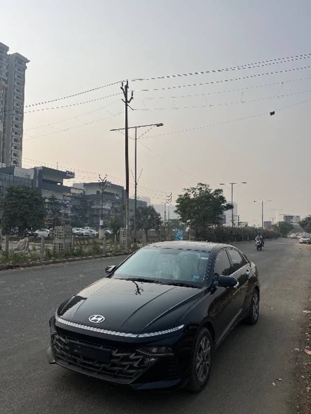 https://images10.gaadi.com/usedgaadi-sellcar/UsedCar/c4eb454e-e31d-4071-ab53-776614052216/ad318244-b42e-435c-bc8a-c0a28bacbee0.jpeg?imwidth=6401