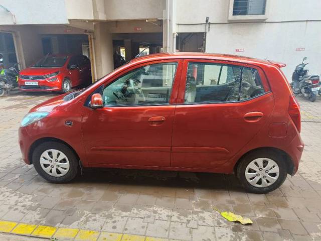 https://images10.gaadi.com/usedgaadi-sellcar/UsedCar/c4ebb42e-95e5-4074-8ad2-b9696105ceca/96b95c2a-64fd-439f-9904-ea122d840def.jpg?imwidth=6402