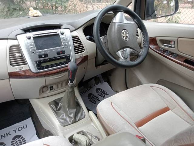 https://images10.gaadi.com/usedgaadi-sellcar/UsedCar/c503251ba/78dbc0f3-41ef-4c18-90fb-ef82be960691.jpg?imwidth=6401