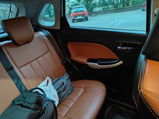 https://images10.gaadi.com/usedgaadi-sellcar/UsedCar/c509a325a/61ac878a-ca5f-4454-9189-bba859c4f9f3.jpg?imwidth=6402