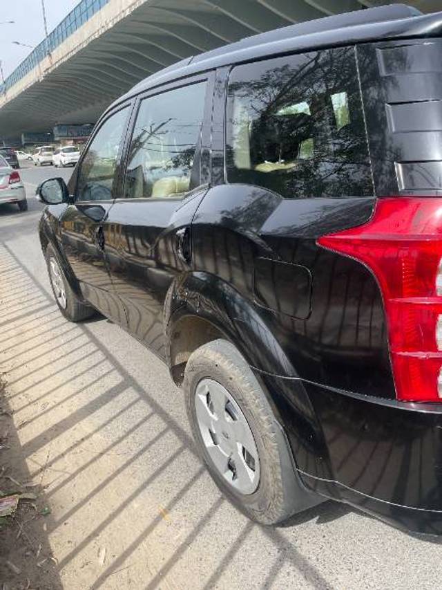 https://images10.gaadi.com/usedgaadi-sellcar/UsedCar/c5172943a/89f0c6af-a5db-43d2-9376-bbb1833d1300.jpg?imwidth=6401