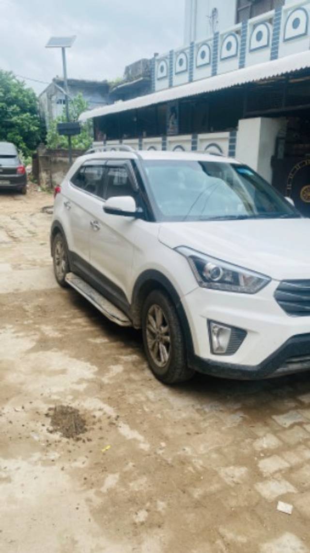 https://images10.gaadi.com/usedgaadi-sellcar/UsedCar/c548bd29-460b-451b-9a1f-e0dc49f79b1c/563a7695-7672-48ae-aa6f-0534256614e3.jpeg?imwidth=6400