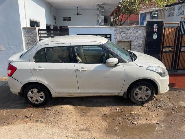 https://images10.gaadi.com/usedgaadi-sellcar/UsedCar/c5589420a/4d5bae2b-ff74-498e-bab0-0f7c71e0fff3.jpeg?imwidth=6401