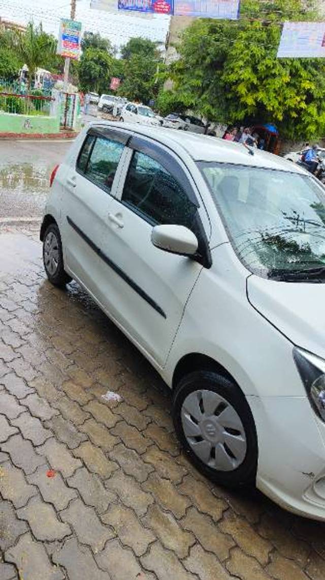 https://images10.gaadi.com/usedgaadi-sellcar/UsedCar/c5641329-a7b8-441a-9b5e-5c37916343ea/ad4f482b-5979-48a0-b6e6-f3cf8dc029d0.jpg?imwidth=6401