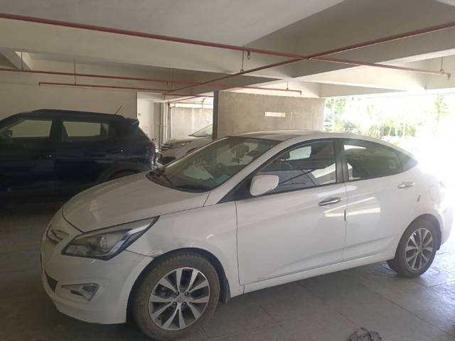 https://images10.gaadi.com/usedgaadi-sellcar/UsedCar/c57304b4a/4966153d-47b1-4fb9-aa70-bca3d581bddc.jpg?imwidth=6400