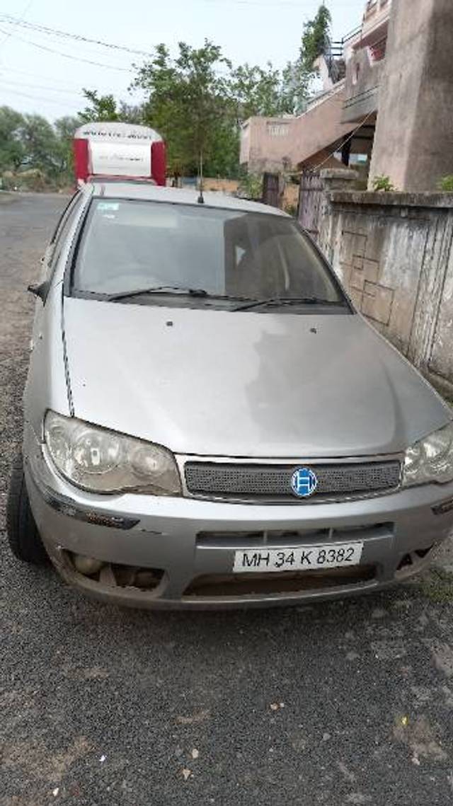 https://images10.gaadi.com/usedgaadi-sellcar/UsedCar/c5731da9-d9f5-4b52-bf3e-dfa85a2c00cc/68e93b85-d841-47b6-8077-5479f3458bf0.jpg?imwidth=6400