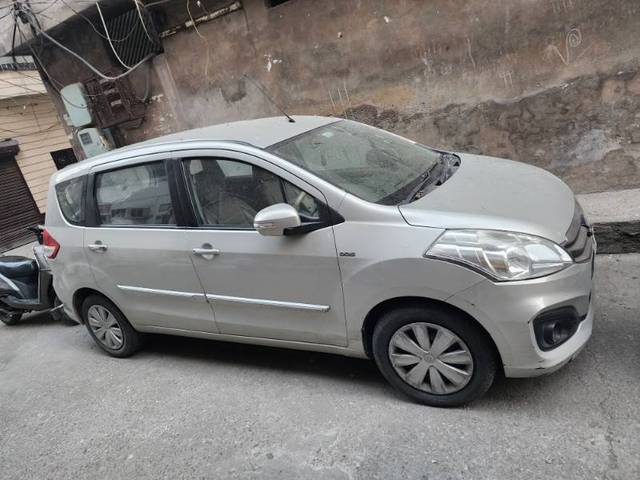 https://images10.gaadi.com/usedgaadi-sellcar/UsedCar/c575575e-2306-496b-a04d-cd2bf6518f84/25c6ee05-6287-4a9f-b2bb-4bf0e7000cde.jpg?imwidth=6400