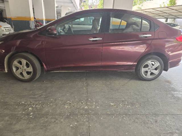 https://images10.gaadi.com/usedgaadi-sellcar/UsedCar/c597973aa/746011df-064e-45a2-831b-6b59cc394c71.jpg?imwidth=6402