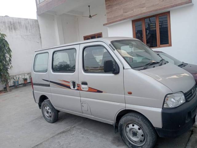 https://images10.gaadi.com/usedgaadi-sellcar/UsedCar/c5a11537-81c3-4bae-b6aa-f578faa83379/a25a58a4-65a5-428e-975b-4c81cf2428ce.jpg?imwidth=6400