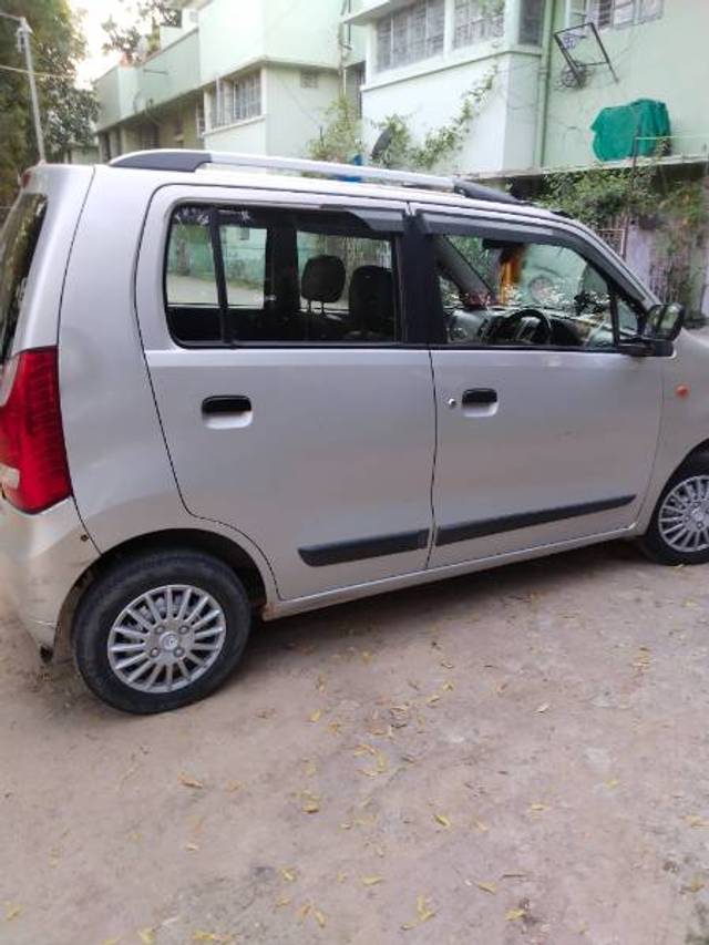 https://images10.gaadi.com/usedgaadi-sellcar/UsedCar/c5af72afa/805320e5-3609-4292-aff7-d3e7161713ec.jpg?imwidth=6400