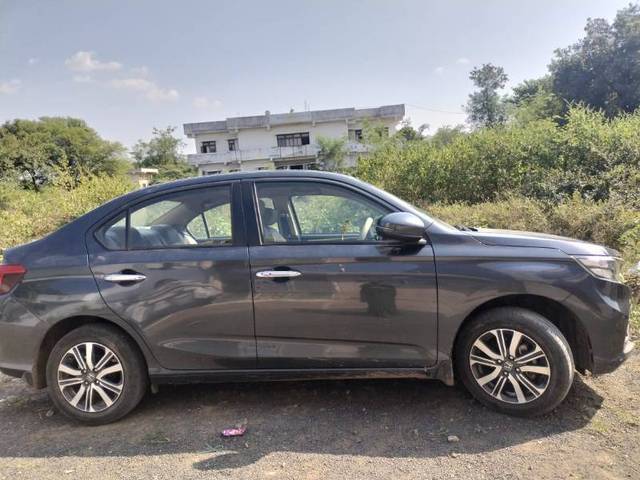 https://images10.gaadi.com/usedgaadi-sellcar/UsedCar/c5bcedb9-3d9d-46cd-ba76-849d9da407e3/77c19601-1e24-4c9f-8c89-fd24edb20f59.jpg?imwidth=6401