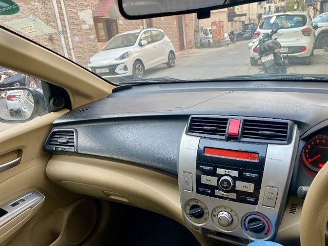 https://images10.gaadi.com/usedgaadi-sellcar/UsedCar/c5beda64a/7039c152-5322-4396-959d-b44cdcf4524a.jpeg?imwidth=6402