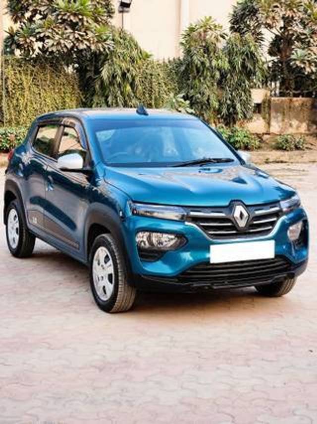 https://images10.gaadi.com/usedgaadi-sellcar/UsedCar/c5c5b03ea/76e7fb94-88de-44af-9675-0e2412c976a2.jpg?imwidth=6400