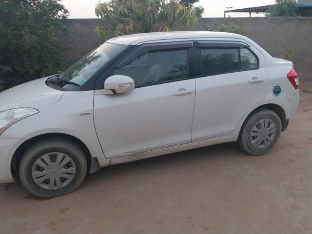 https://images10.gaadi.com/usedgaadi-sellcar/UsedCar/c5d0e47e-d76e-444b-9ec7-665812e41cde/e6119ff3-f06d-40e0-811e-4d8c49867bc4.jpg?imwidth=6400