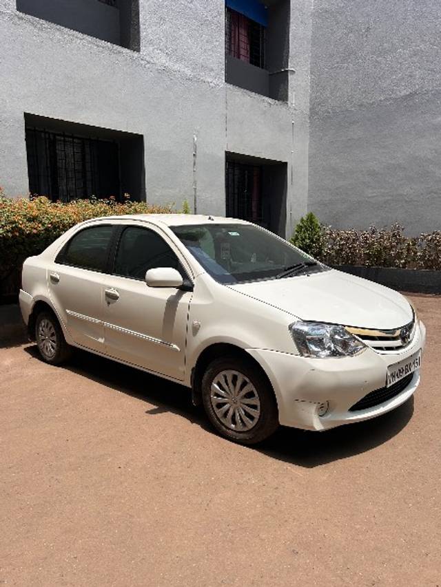 https://images10.gaadi.com/usedgaadi-sellcar/UsedCar/c5eccacfa/07f6ca5b-d4a8-45ab-859a-ede49dd8331f.jpeg?imwidth=6400
