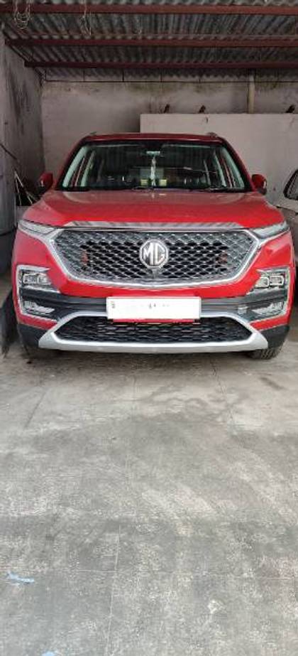 MG Hector Sharp Diesel MT BSIV MG Hector Sharp Diesel MT BSIV