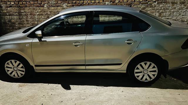 https://images10.gaadi.com/usedgaadi-sellcar/UsedCar/c5fbed22a/35d38664-131f-4090-b5c6-bab58e0f3b1c.jpeg?imwidth=6400