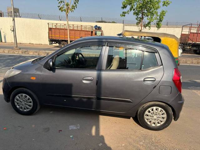 https://images10.gaadi.com/usedgaadi-sellcar/UsedCar/c5fc1b4fa/600a9e8f-429c-4d8e-935d-30a46de3b49a.jpg?imwidth=6402